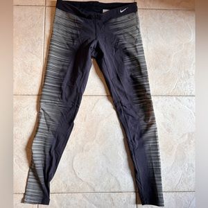 Nike Women’s reflective leggings